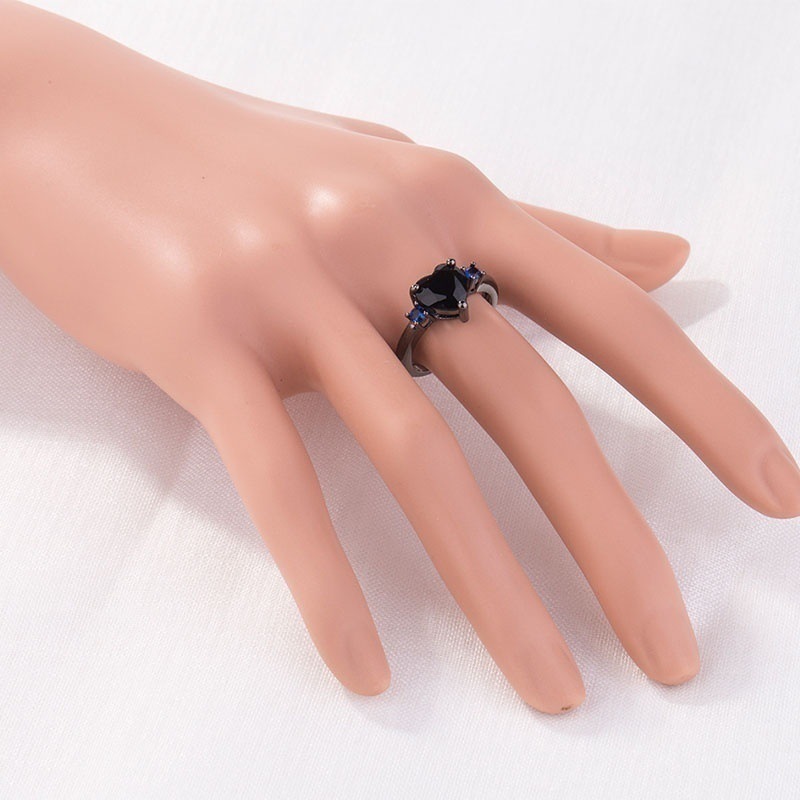 Black Heart Gemstone Diamond Wedding Ring - Image 2
